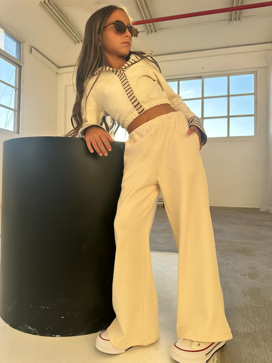 חליפה היסטרית - Anne Kids Fashion