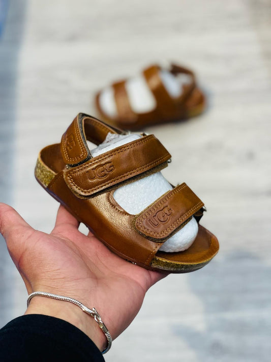 סנדל UGG יוניסקס בצבע חום