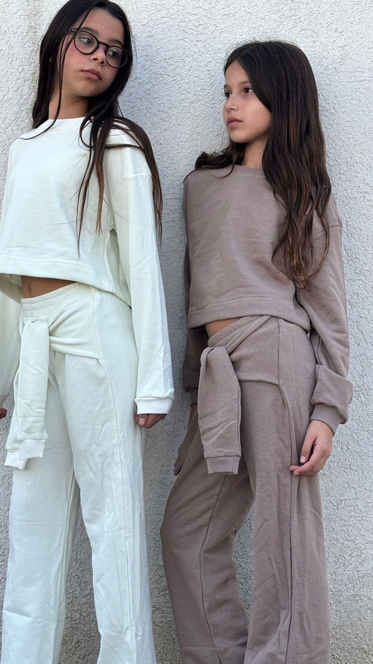 חליפה קשירה