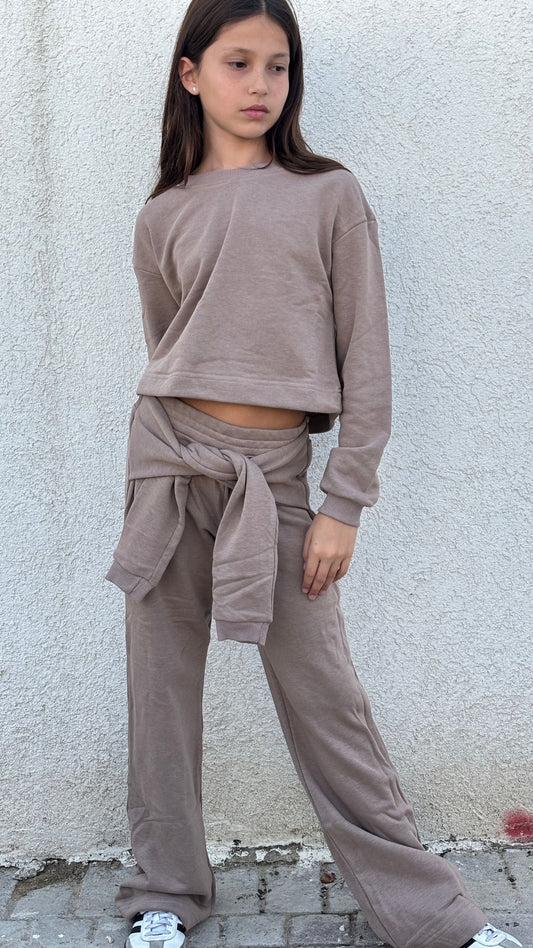 חליפה קשירה