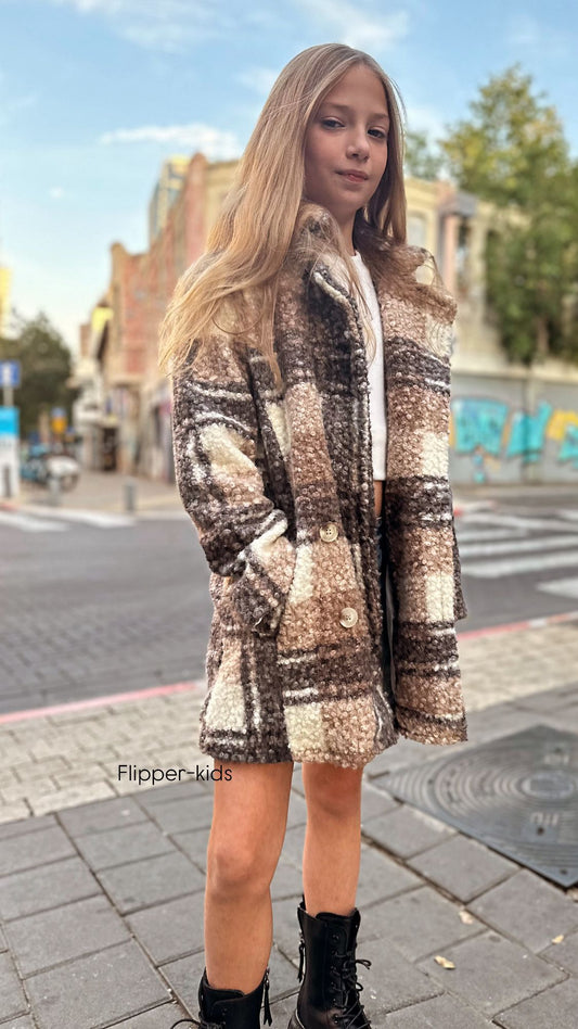 מעיל  פרווה בגזרת טראנץ׳