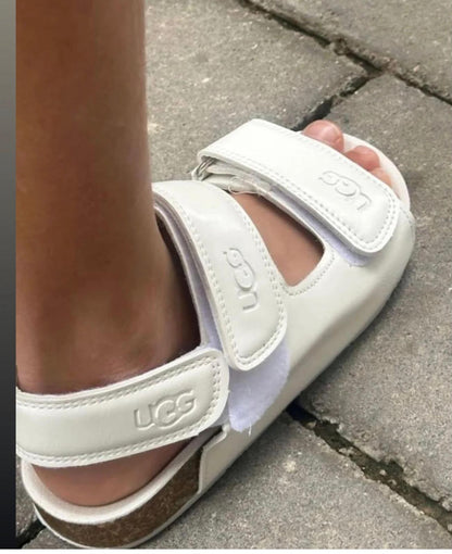 סנדל uGG